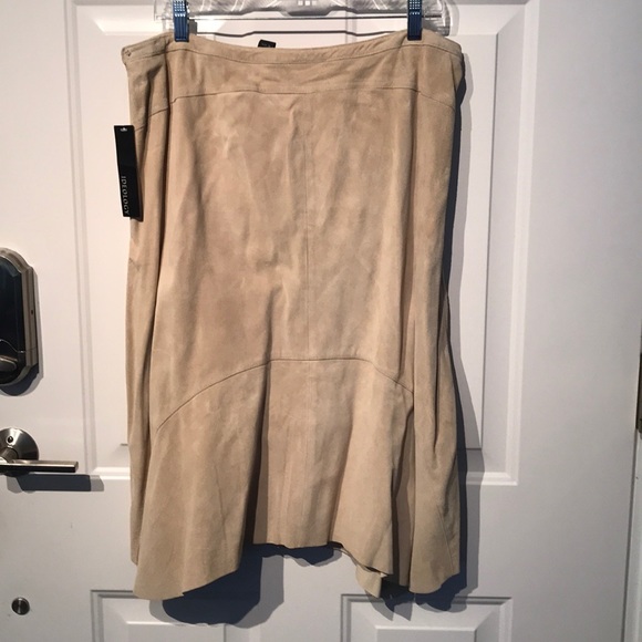 Suede skirt - Picture 4 of 5
